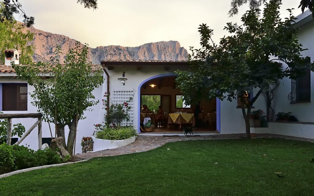 Agriturismo Guthiddai Oliena Exterior photo